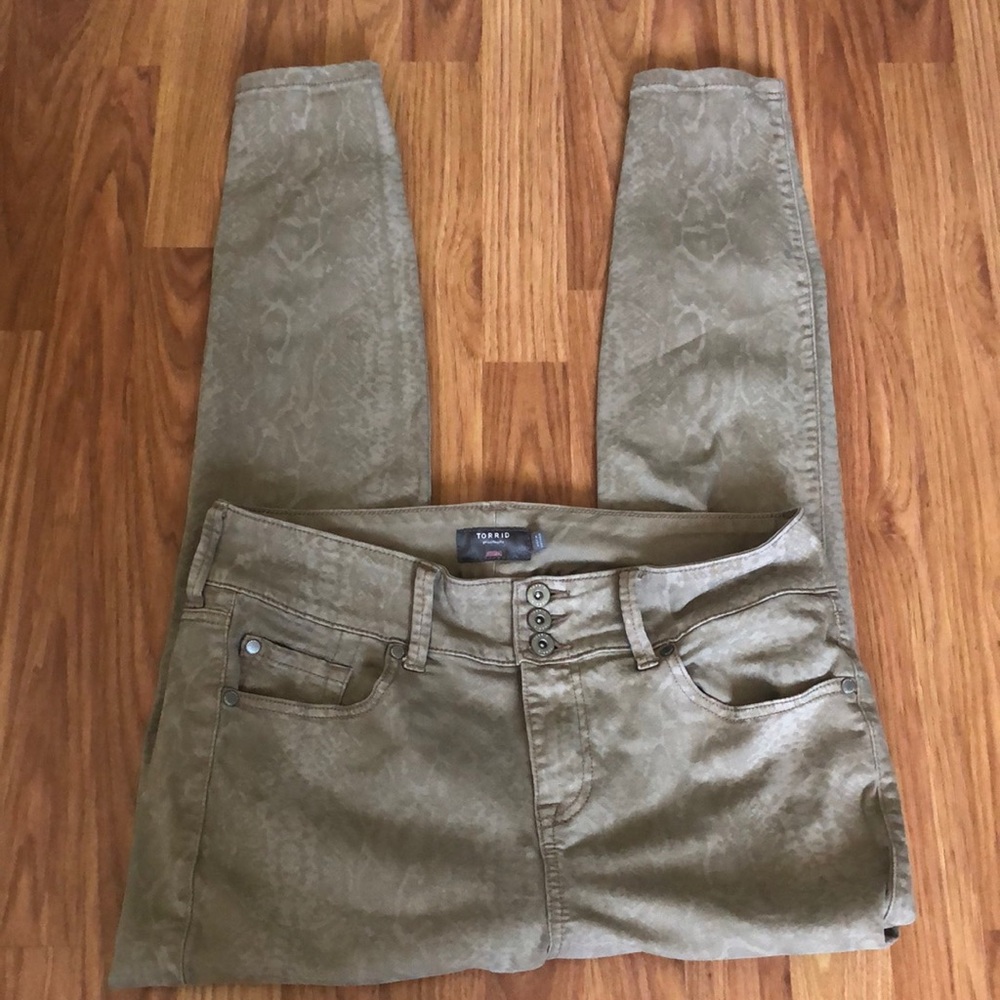 Torrid Tan Snake Print High Rise Jegging Sz 14 R